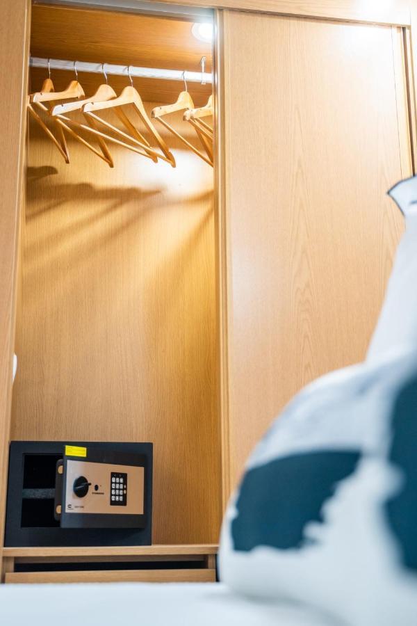 Art & Suite Apartment Касерес Экстерьер фото